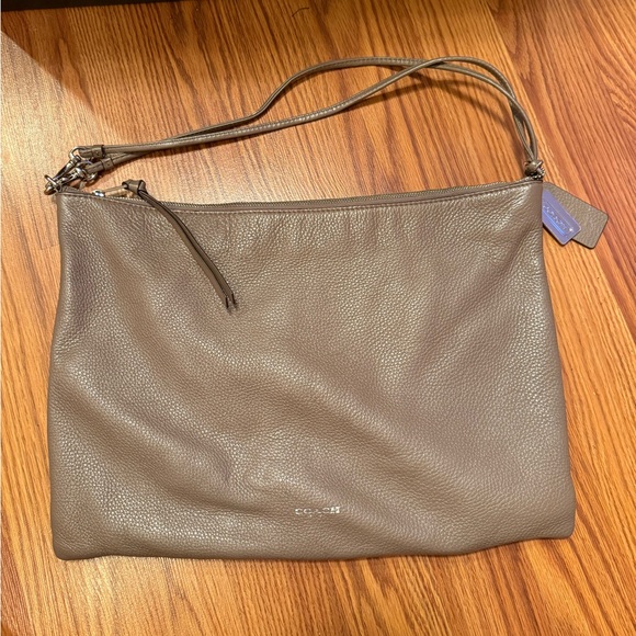 Coach Shoulder Bag - Picture 1 of 4
